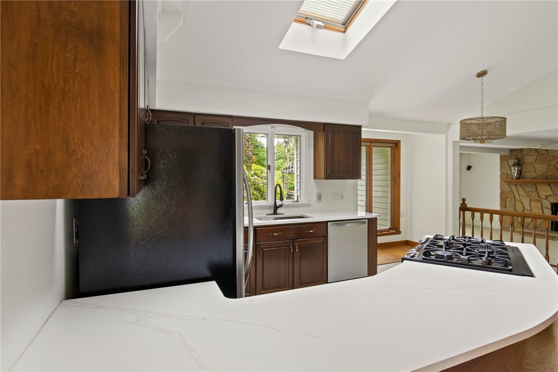 38 Moroa Drive Irondequoit, NY 14622 - Photo 7 of 27