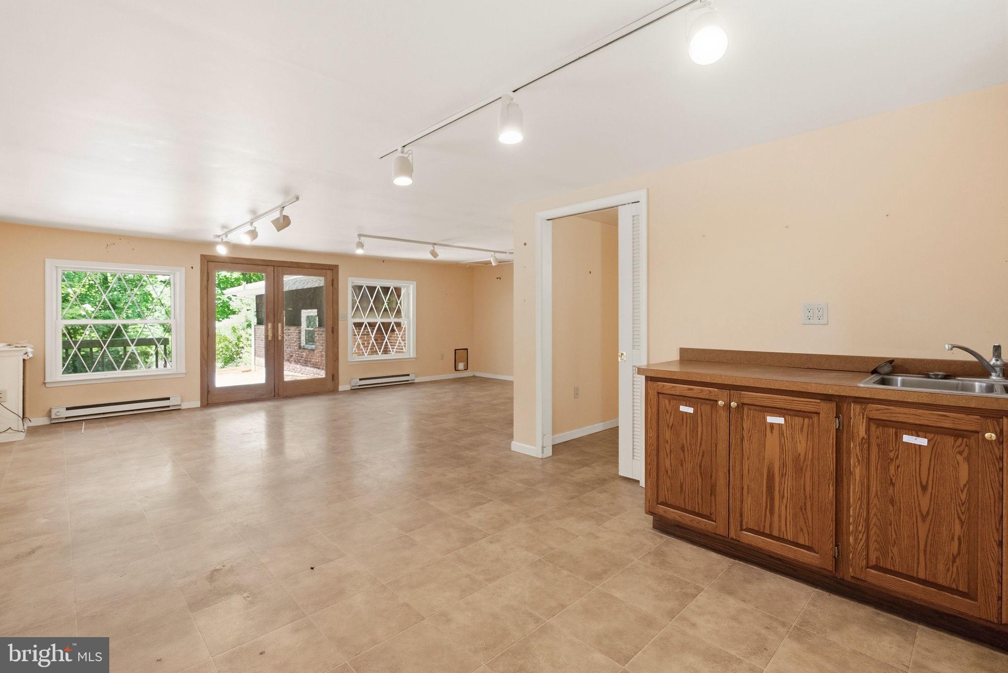 1701 Bahr Road Pottstown, PA 19464 - Photo 18 of 48