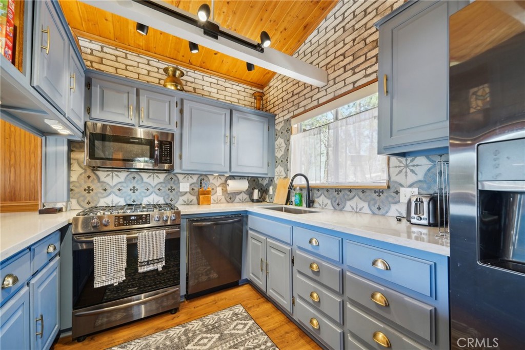 1179 Ridge Road Fawnskin, CA 92333 - Photo 29 of 74 Gallery Image 29