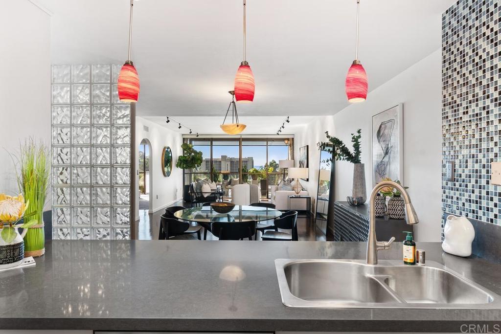 2500 Torrey Pines Road, Unit 402 La Jolla, CA 92037 - Photo 14 of 50