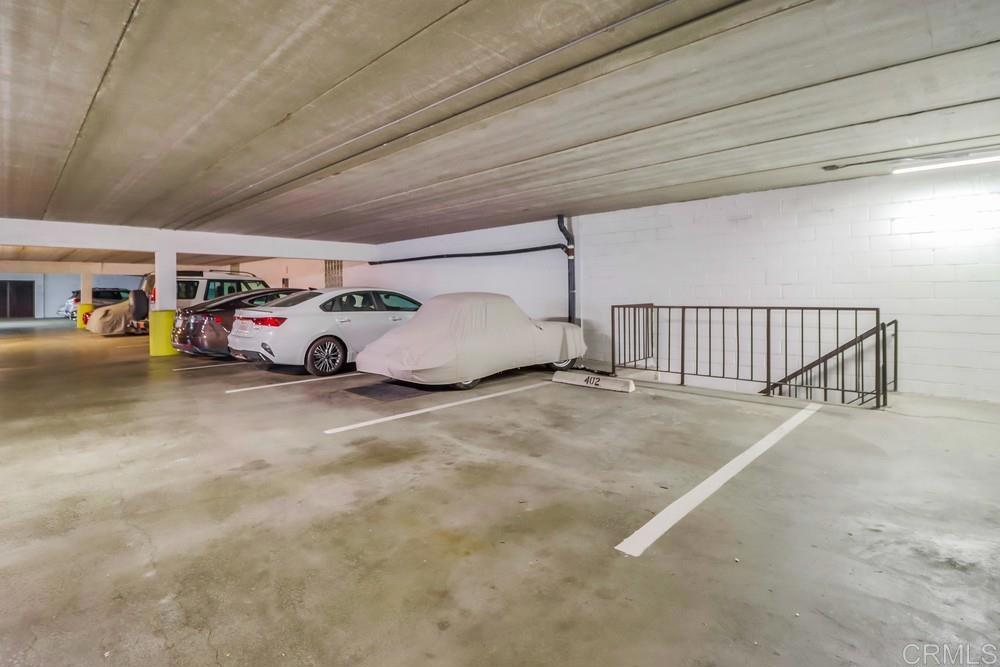 2500 Torrey Pines Road, Unit 402 La Jolla, CA 92037 - Photo 47 of 50 a view of parking area