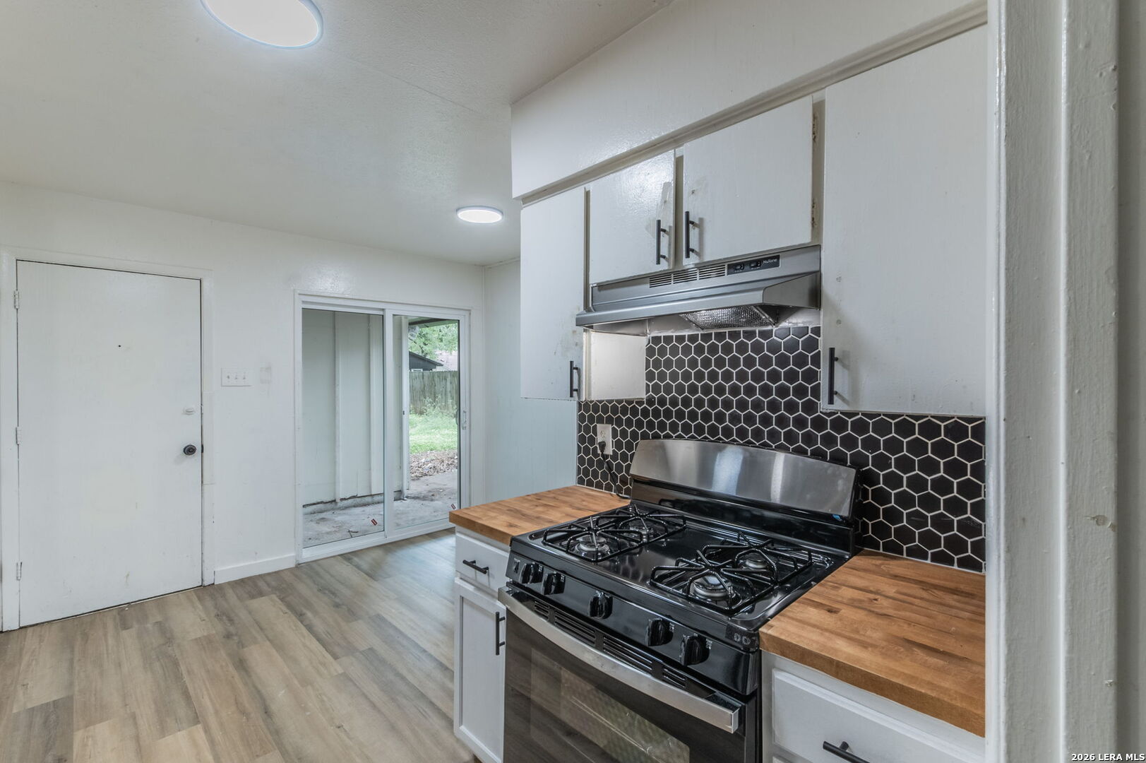 7514 Olusta Drive Dallas, TX 75217 - Photo 10 of 17