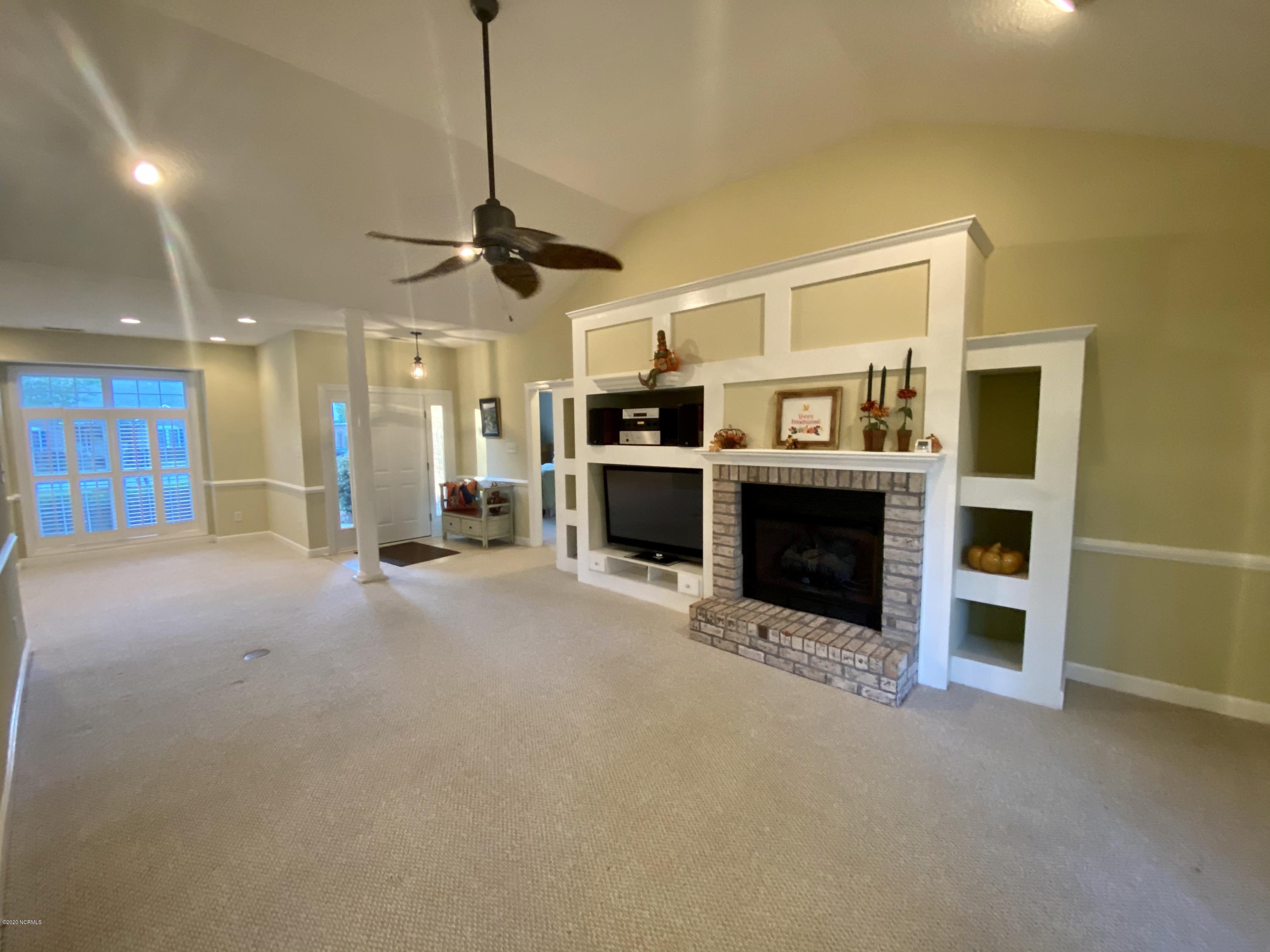 439 Neuchatel Road New Bern, NC 28562 - Photo 3 of 29 IMG_5768