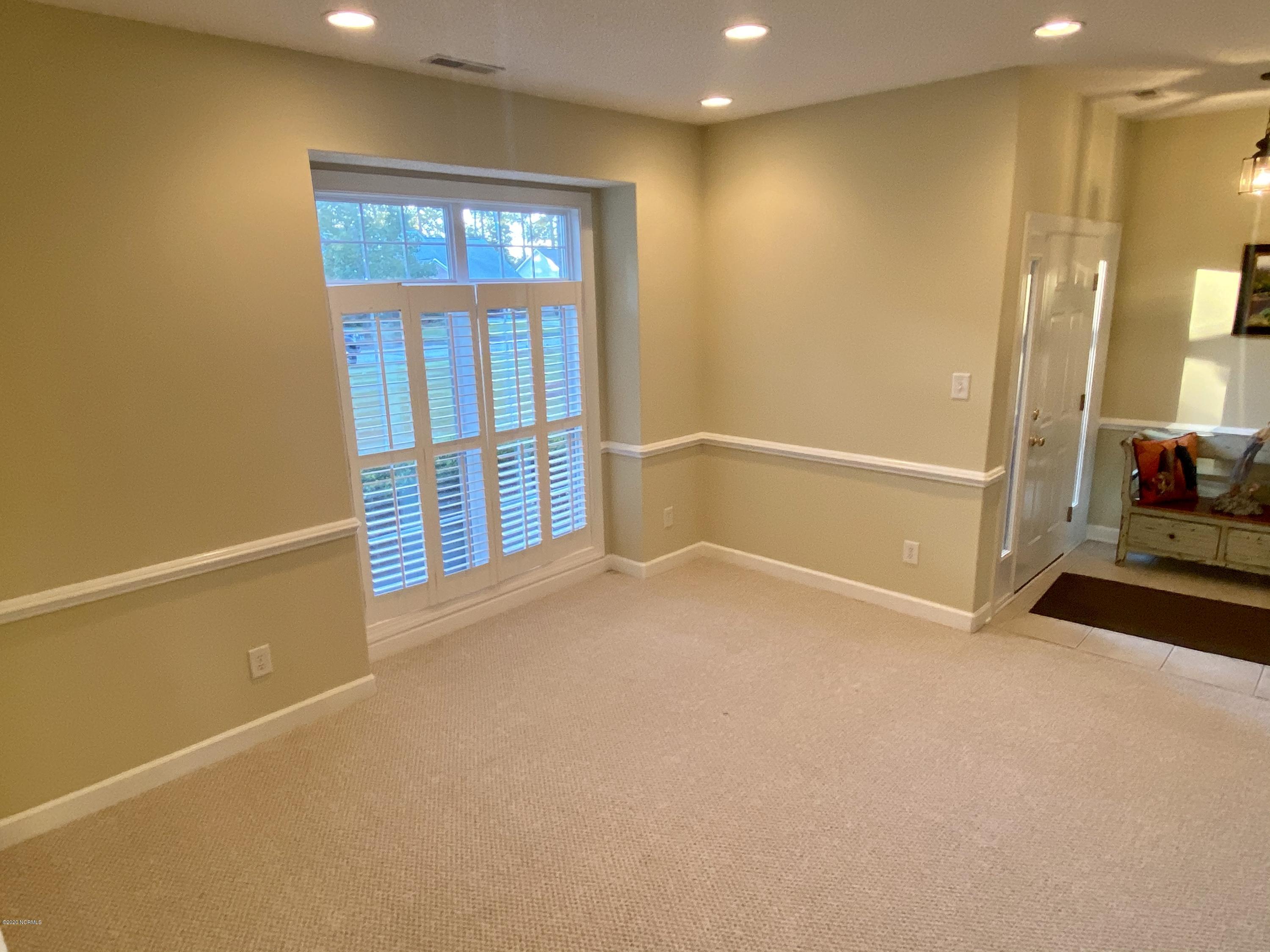 439 Neuchatel Road New Bern, NC 28562 - Photo 8 of 29 Dining Room 2