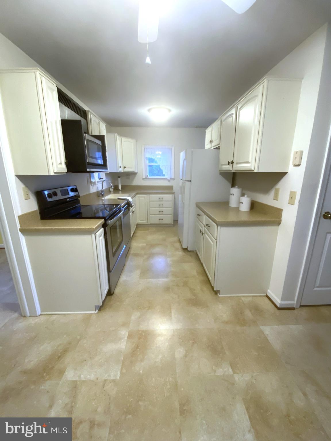 2940 Bird View Road Westminster, MD 21157 - Photo 12 of 32 kitchen