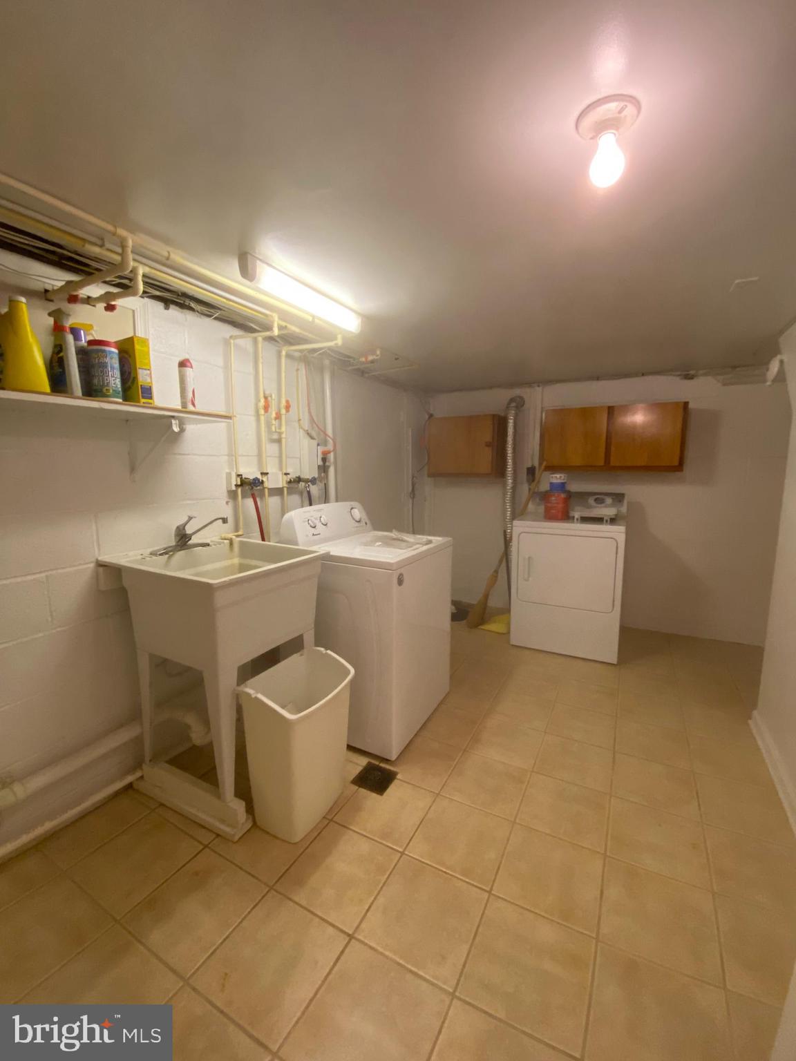 2940 Bird View Road Westminster, MD 21157 - Photo 26 of 32 laundry