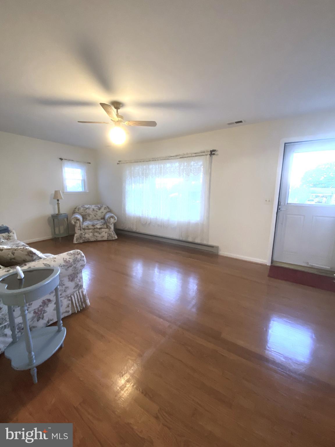 2940 Bird View Road Westminster, MD 21157 - Photo 6 of 32 living room