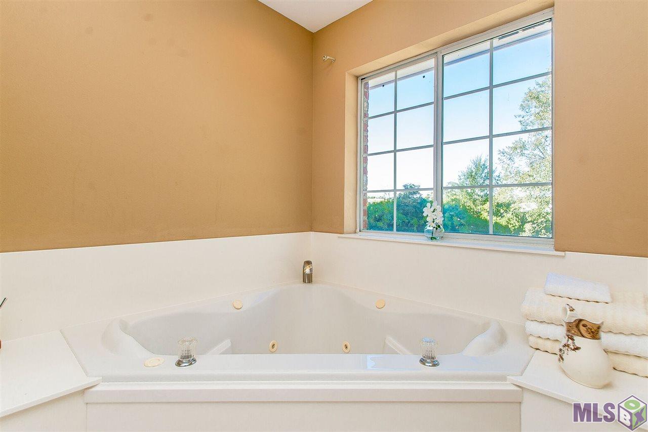 10131 Barringer Foreman Road Baton Rouge, LA 70809 - Photo 34 of 44 Gallery Image 34
