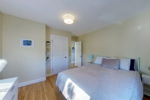 $3,200 | 2 E Boulevard, Unit 2, Middletown, RI 02842