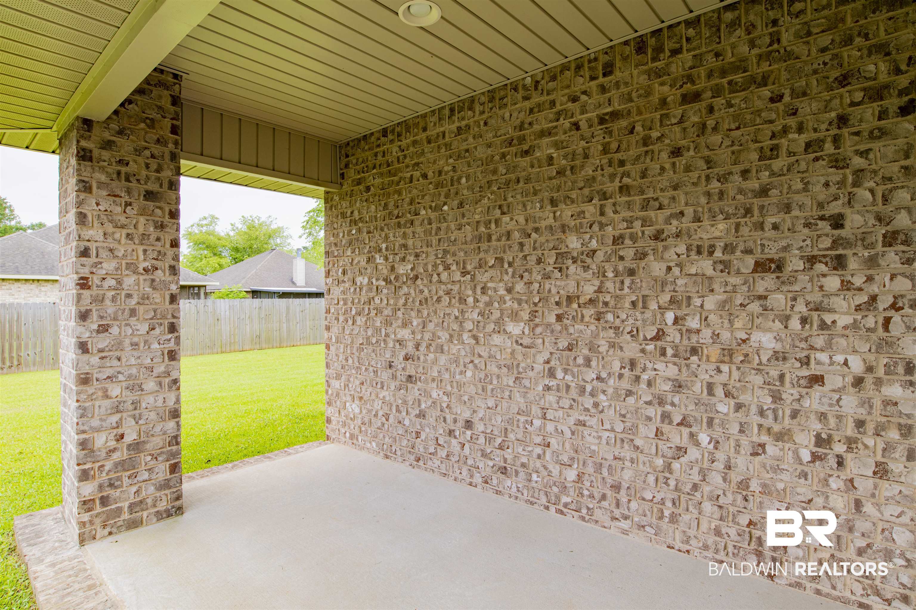 288 Wyatt Court Foley, AL 36535 - Photo 17 of 20 Covered Back Porch