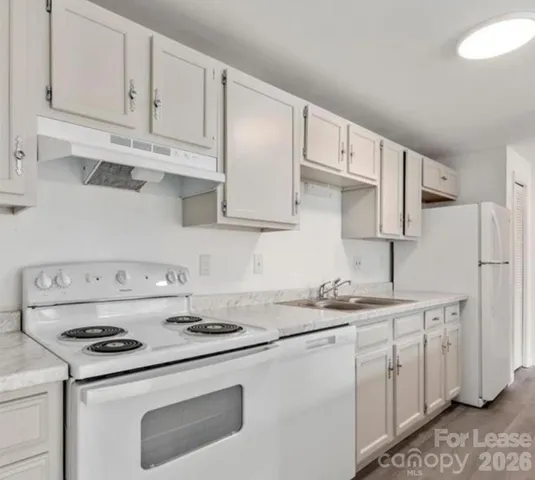 $1,300 | 9333 Old Concord Road, Unit J, Charlotte, NC 28213