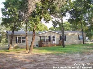 $2,000 | 718 Cherry Ridge, Floresville, TX 78114