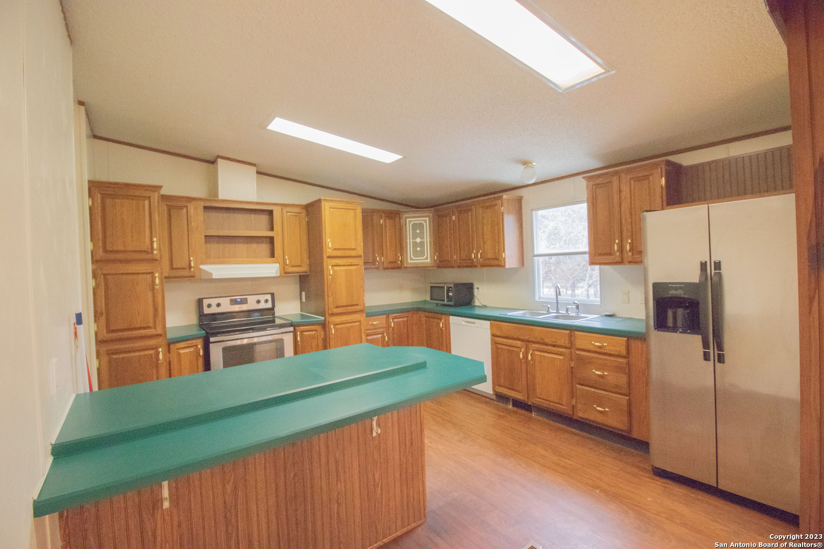 718 Cherry Ridge Floresville, TX 78114 - Photo 8 of 26