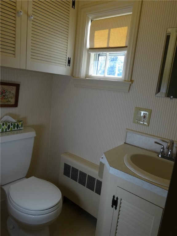 106 Sagamore Road Cranston, RI 02920 - Photo 20 of 43 Half Bathroom