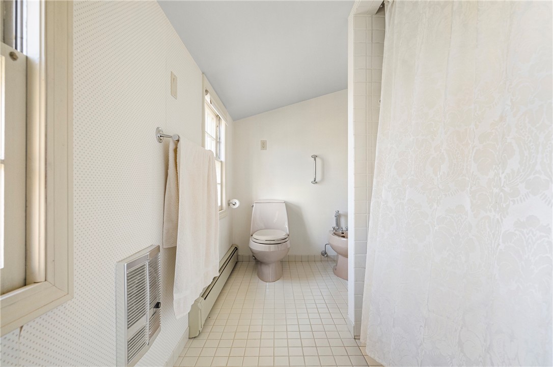 106 Sagamore Road Cranston, RI 02920 - Photo 28 of 43 2nd Level Bathroom