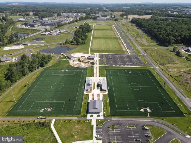 $2,650 | 42522 Mayflower Terrace, Brambleton, VA 20148