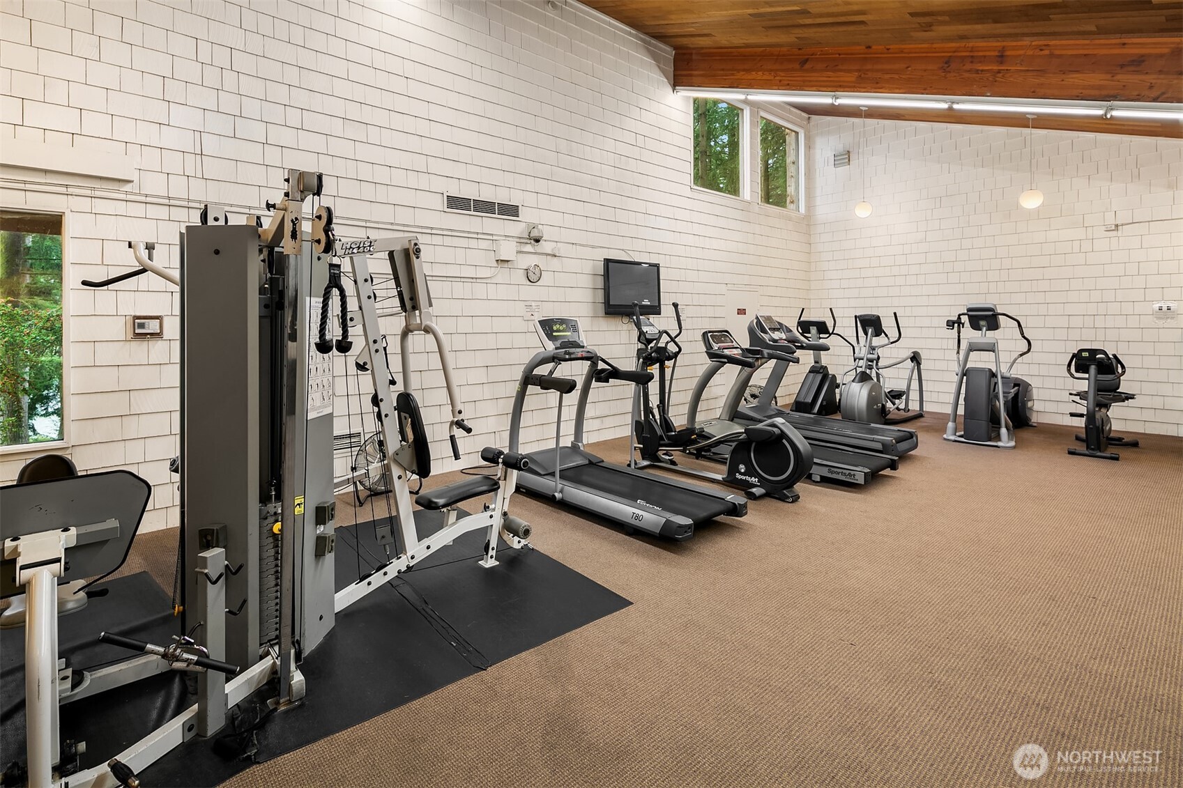 6582 137th Avenue Northeast, Unit 414 Redmond, WA 98052 - Photo 26 of 28 a view of a room with gym equipment
