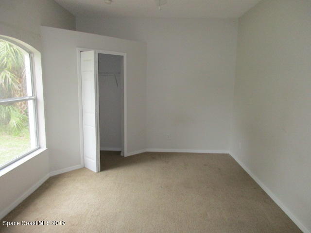 124 Haines Road Southwest Palm Bay, FL 32908 - Photo 4 of 14 Entry Room
