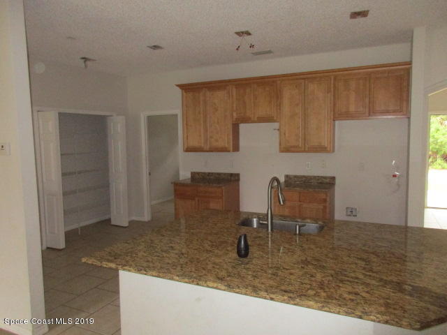 124 Haines Road Southwest Palm Bay, FL 32908 - Photo 6 of 14 Kitchen