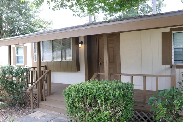 $1,495 | 13904 Anchor Court, Willis, TX 77318