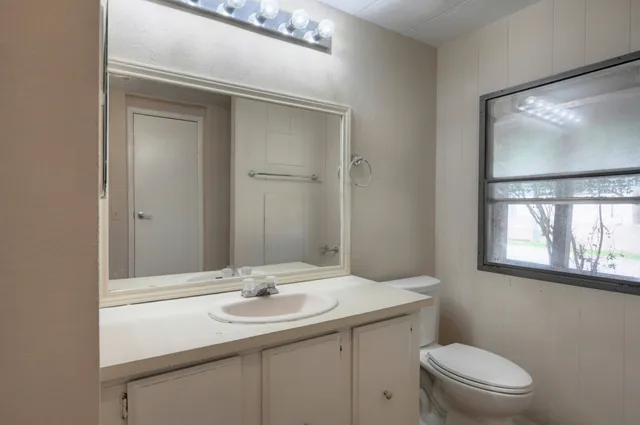 $1,495 | 13904 Anchor Court, Willis, TX 77318