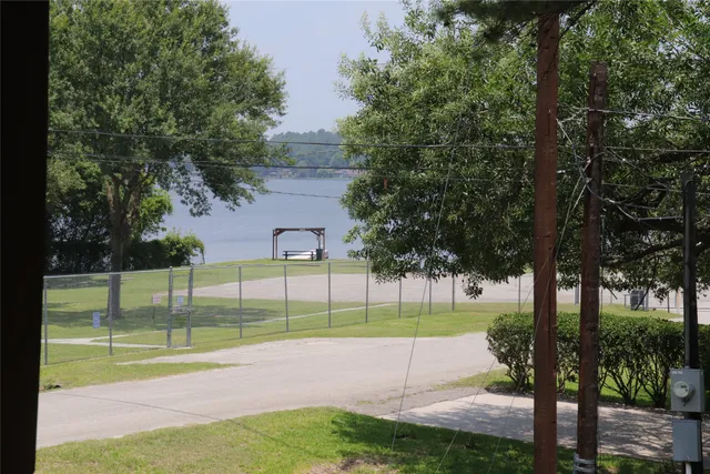 $1,495 | 13904 Anchor Court, Willis, TX 77318