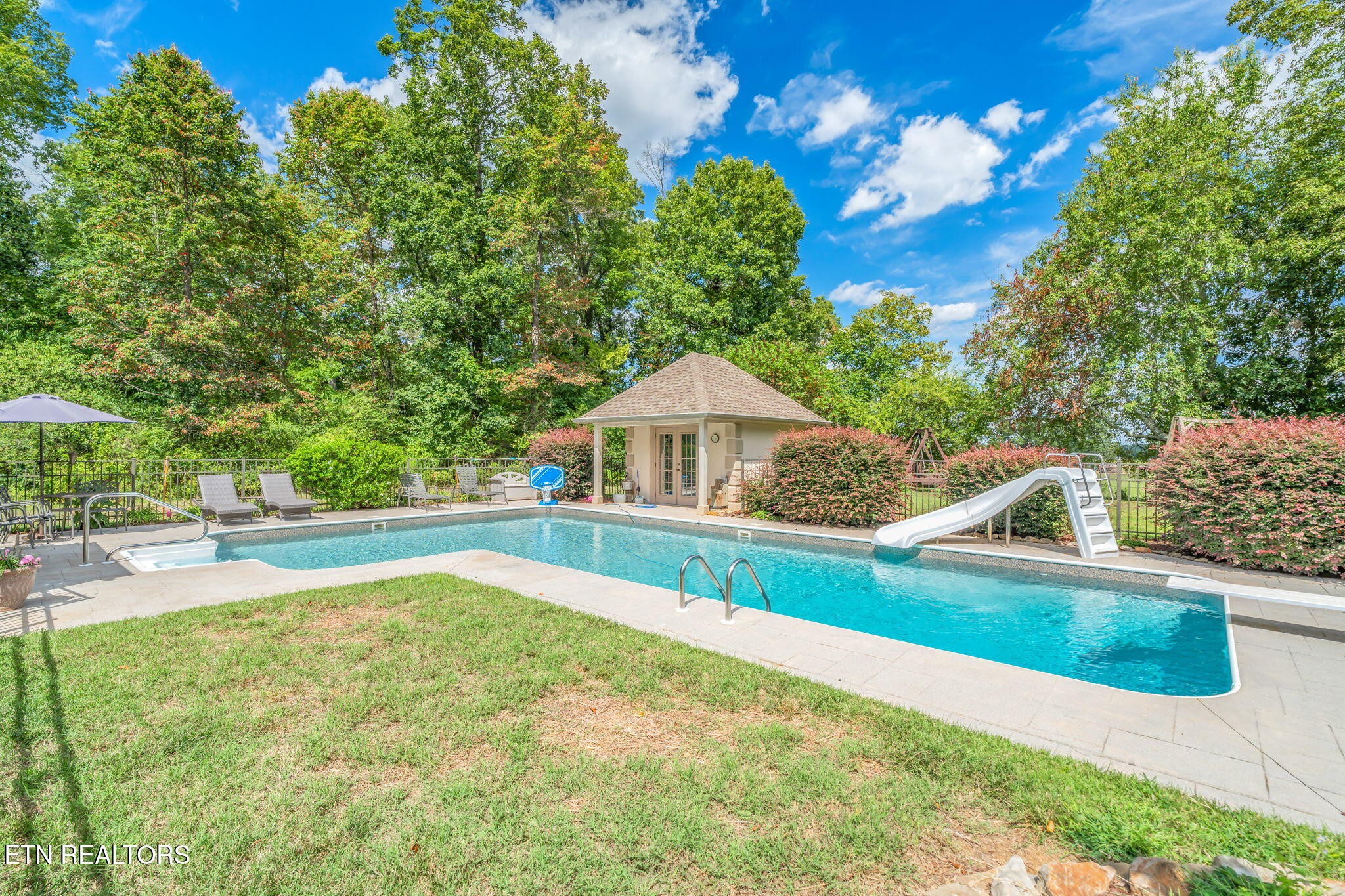 2572 Little Valley Road Loudon, TN 37774 - Photo 37 of 57 a view of swimming pool with an outdoor seating