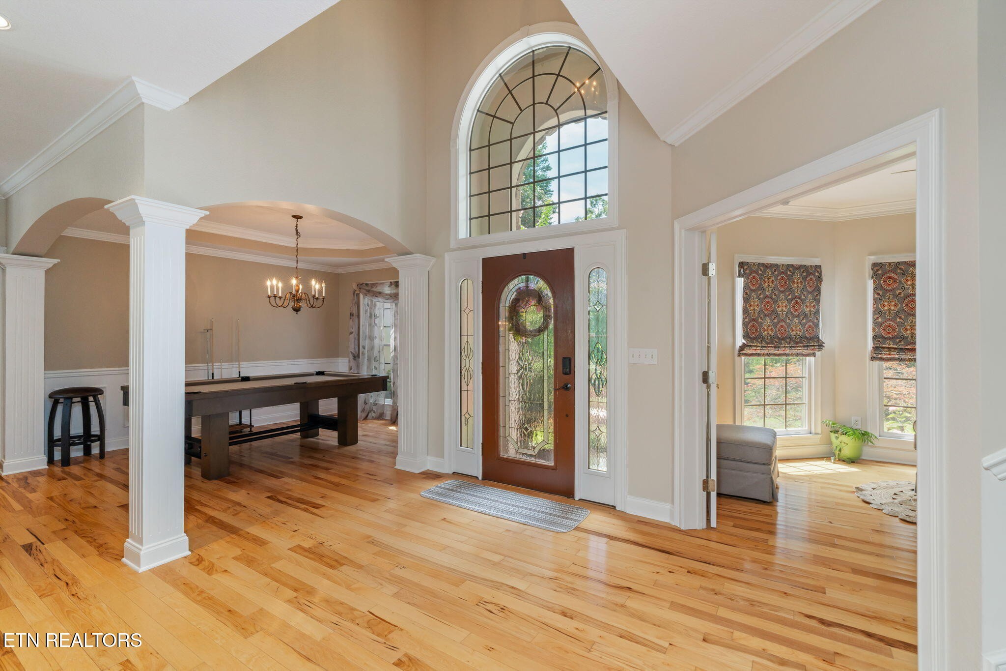 2572 Little Valley Road Loudon, TN 37774 - Photo 6 of 57 a view of livingroom with furniture and window