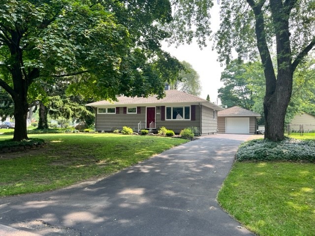 258 Princeton Road Webster, NY 14580 - Photo 1 of 1 FRONT