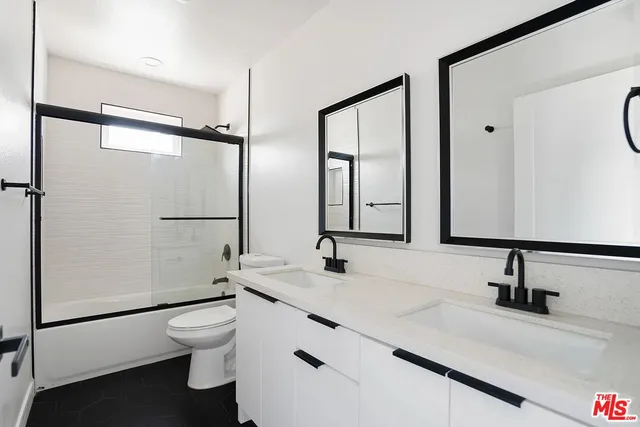 $4,125 | 1726 Menlo Avenue, Los Angeles, CA 90006