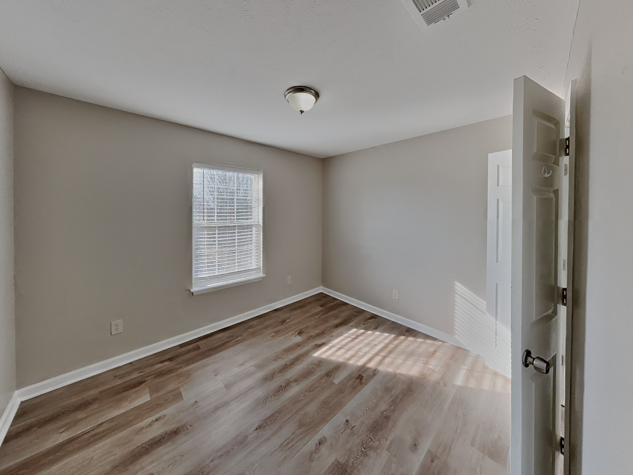 673 Mable Drive La Vergne, TN 37086 - Photo 14 of 19