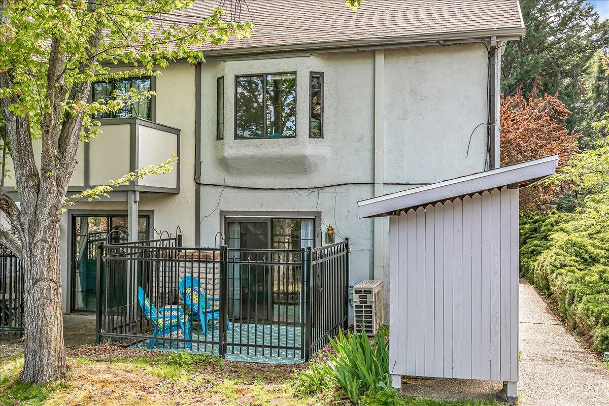 495 Chestnut Street, Unit 16 Ashland, OR 97520 - Photo 7 of 28 02-2