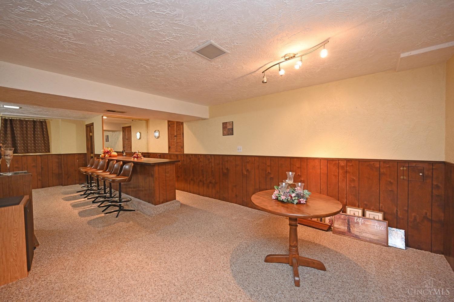 8275 Daleview Road Cincinnati, OH 45247 - Photo 30 of 41 Gallery Image 30