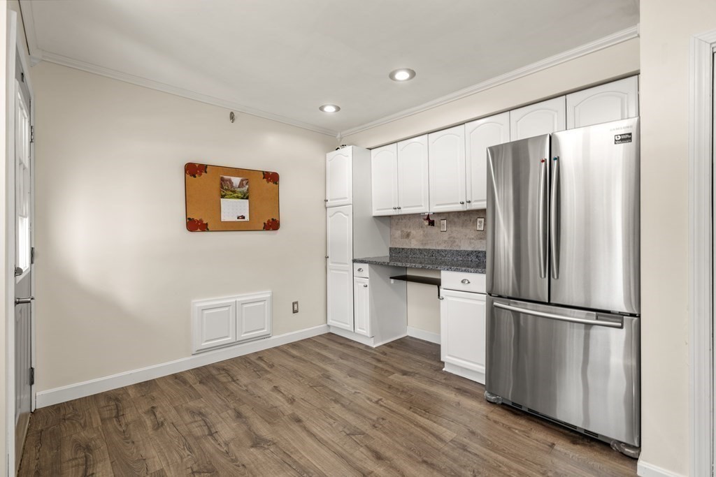 6 Granby Road Natick, MA 01760 - Photo 12 of 31 Gallery Image 12