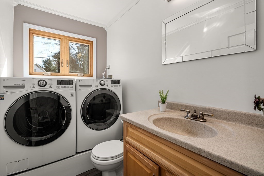 6 Granby Road Natick, MA 01760 - Photo 14 of 31 Gallery Image 14
