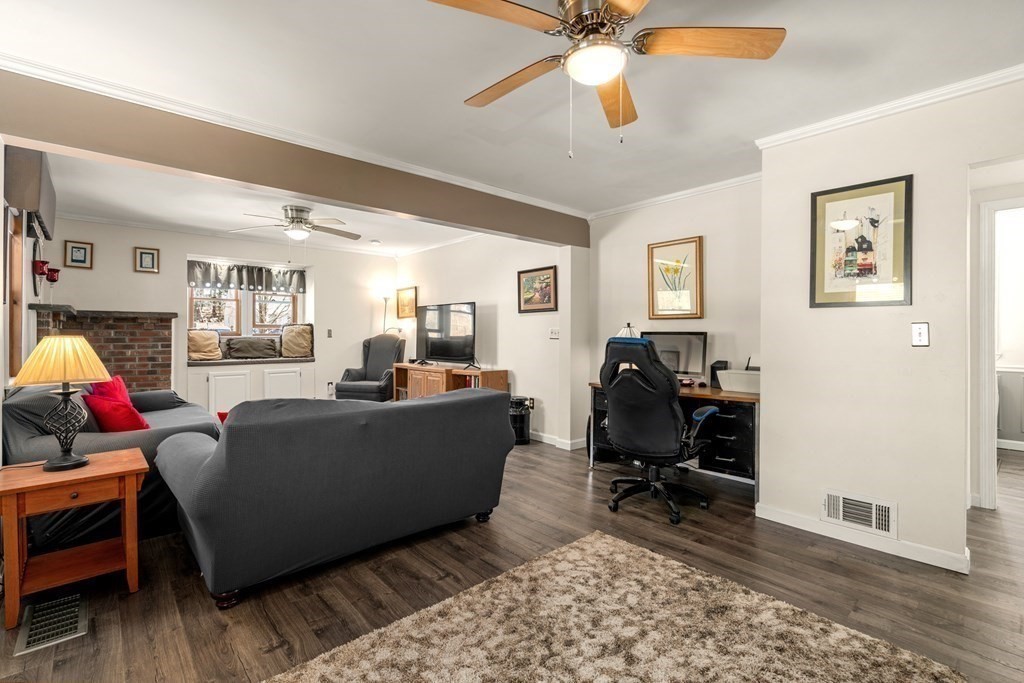 6 Granby Road Natick, MA 01760 - Photo 4 of 31 Gallery Image 4
