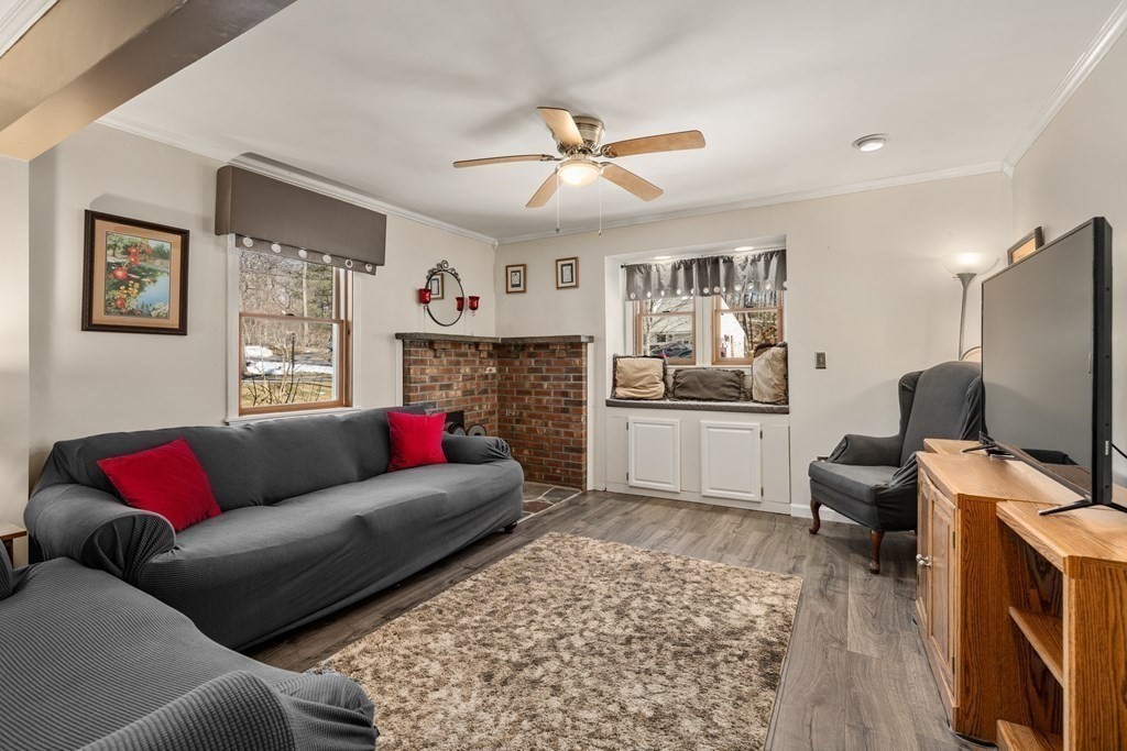 6 Granby Road Natick, MA 01760 - Photo 5 of 31 Gallery Image 5