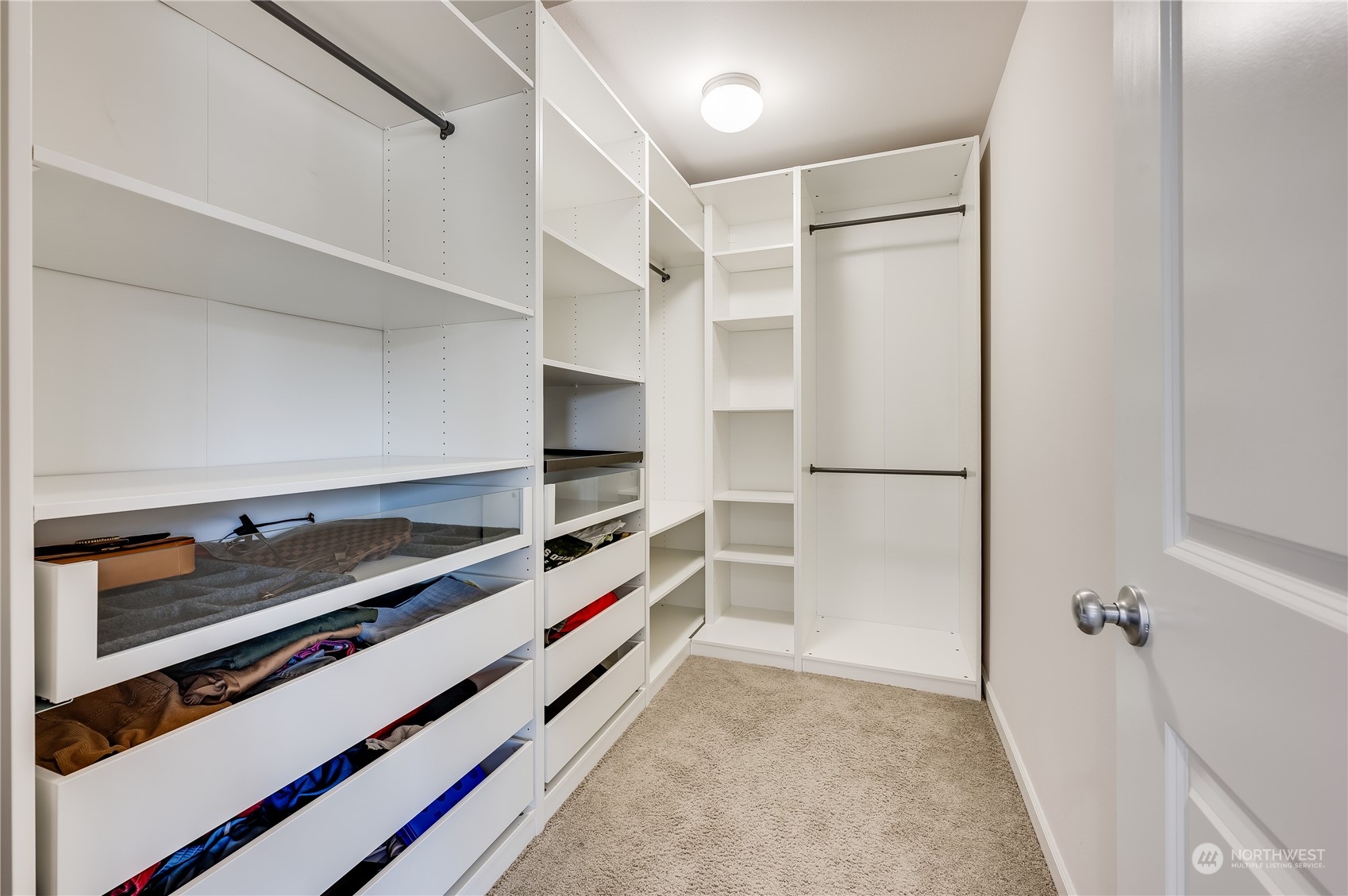 4501 30th Drive Southeast Everett, WA 98203 - Photo 21 of 29 a kitchen with granite countertop a refrigerator and a stove