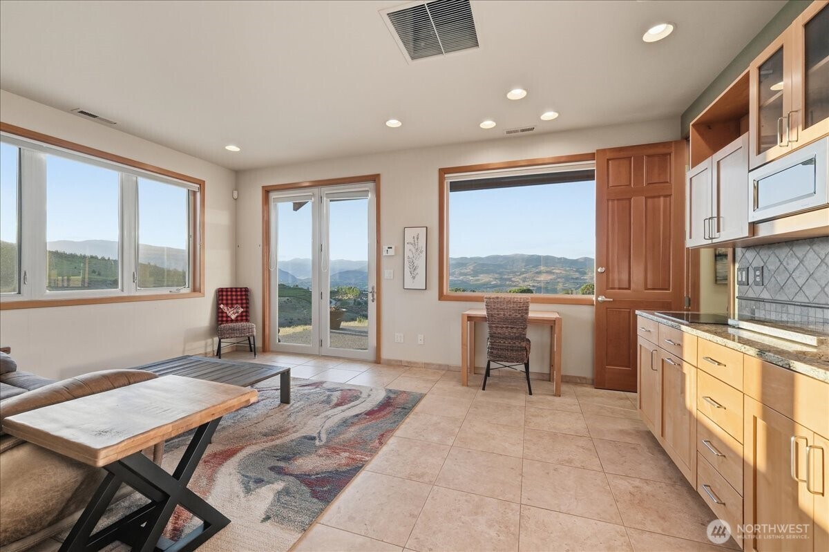 825 Hawks Meadow Road Chelan, WA 98816 - Photo 29 of 40