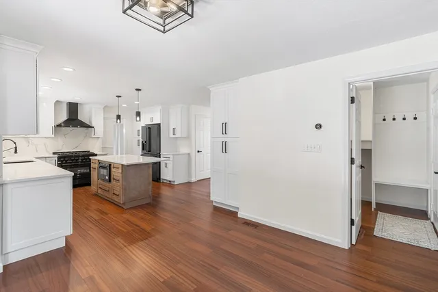 $1,459,000 | 16 Shipley Circle, Westford, MA 01886