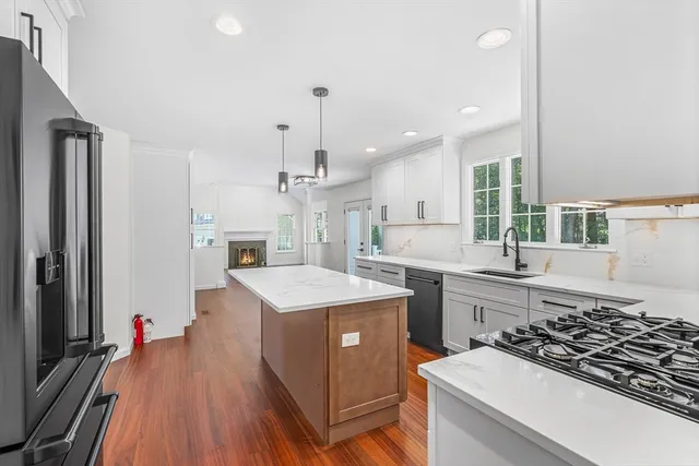 $1,459,000 | 16 Shipley Circle, Westford, MA 01886