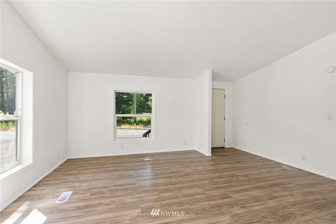 269 Blanchard Road Centralia, WA 98531 - Photo 6 of 25 Gallery Image 6