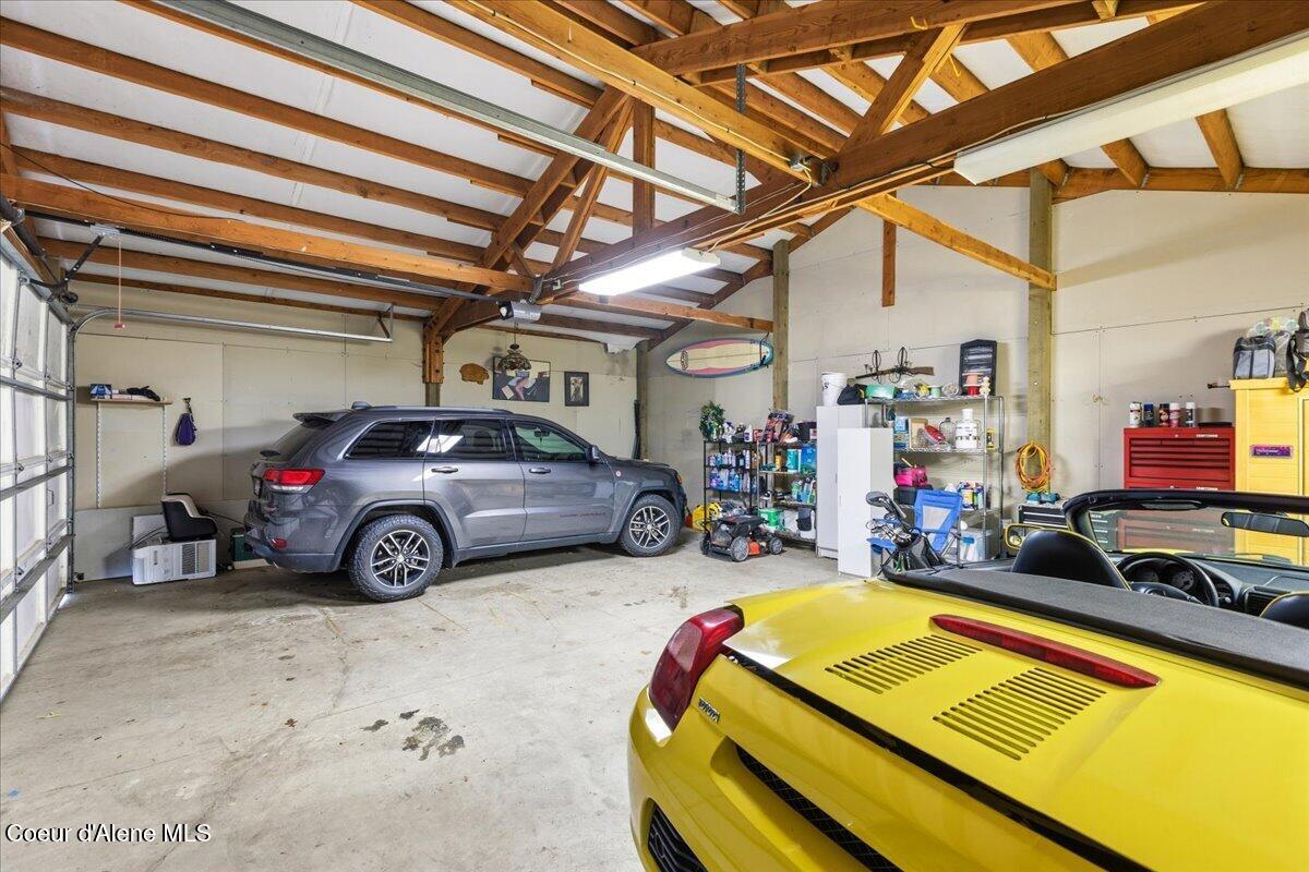 3061 East Lancaster Road Hayden, ID 83835 - Photo 40 of 49 Garage
