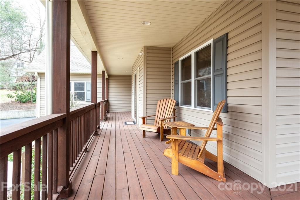 34 Gollum Drive Fairview, NC 28730 - Photo 3 of 32