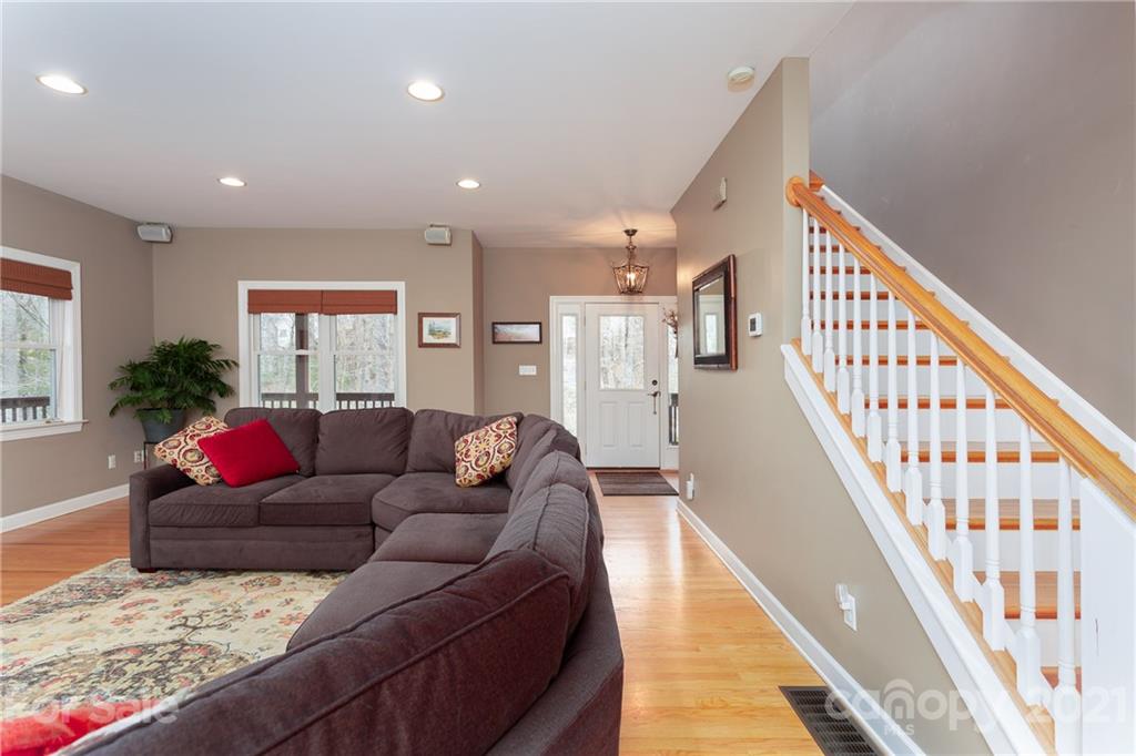 34 Gollum Drive Fairview, NC 28730 - Photo 6 of 32