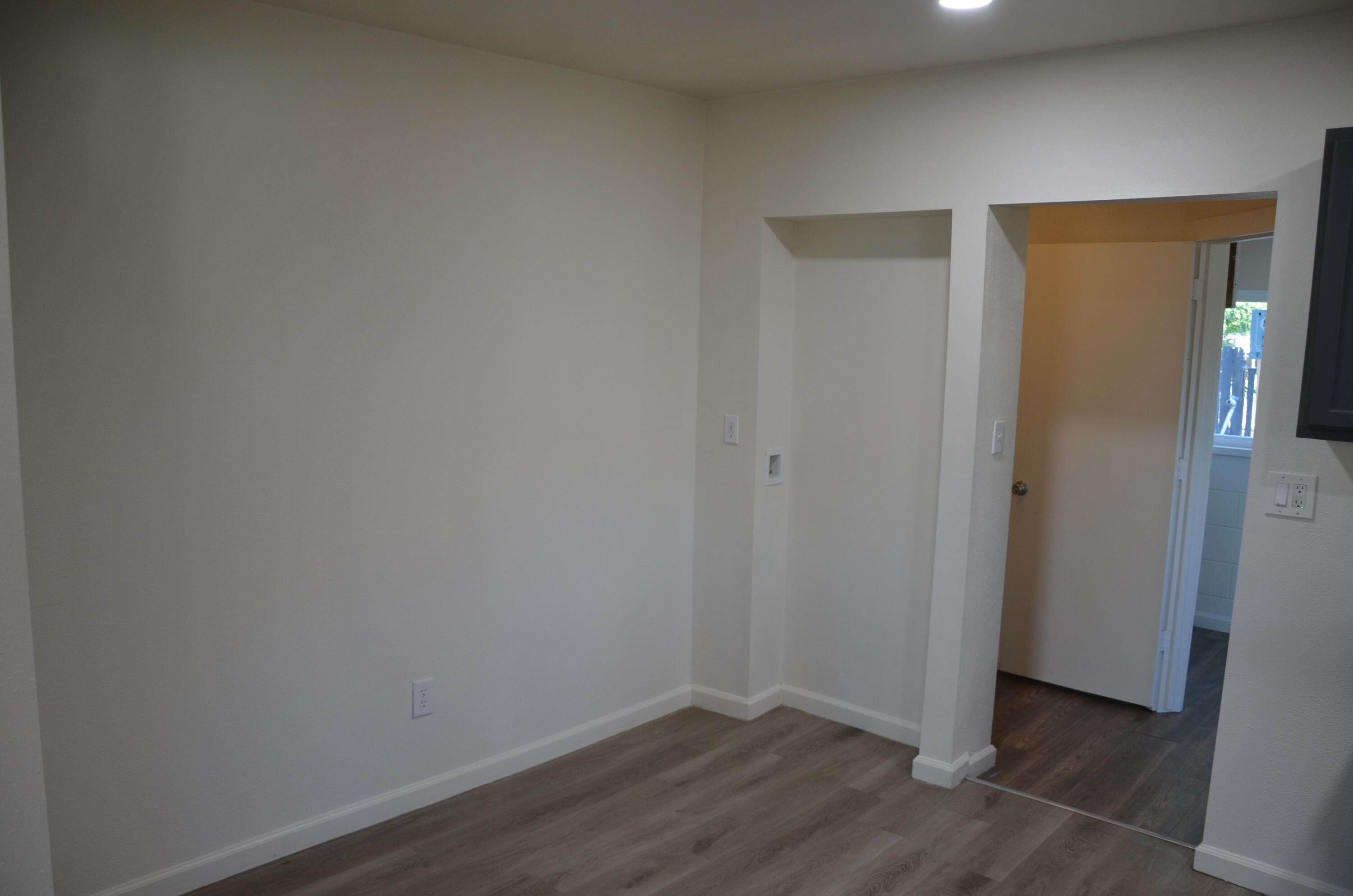 237 Smith Avenue Lemoore, CA 93245 - Photo 11 of 26 DSC_5016