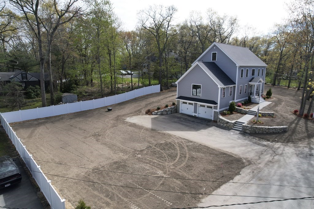 10 Greene Street North Reading, MA 01864 - Photo 3 of 38