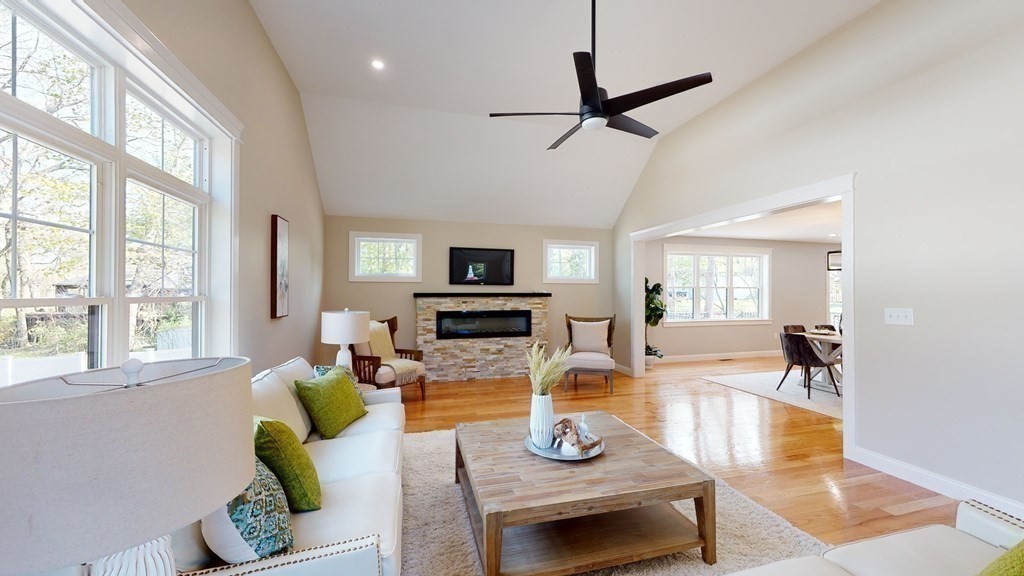 10 Greene Street North Reading, MA 01864 - Photo 9 of 38