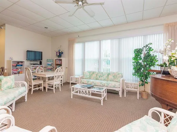 $289,000 | 1616 South Lake Avenue, Unit 4, Clearwater, FL 33756