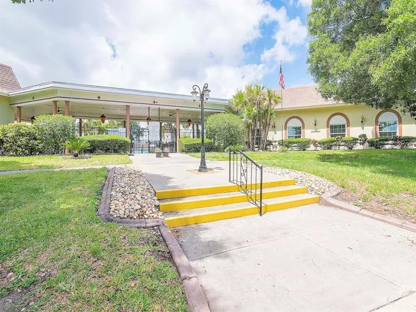 $289,000 | 1616 South Lake Avenue, Unit 4, Clearwater, FL 33756